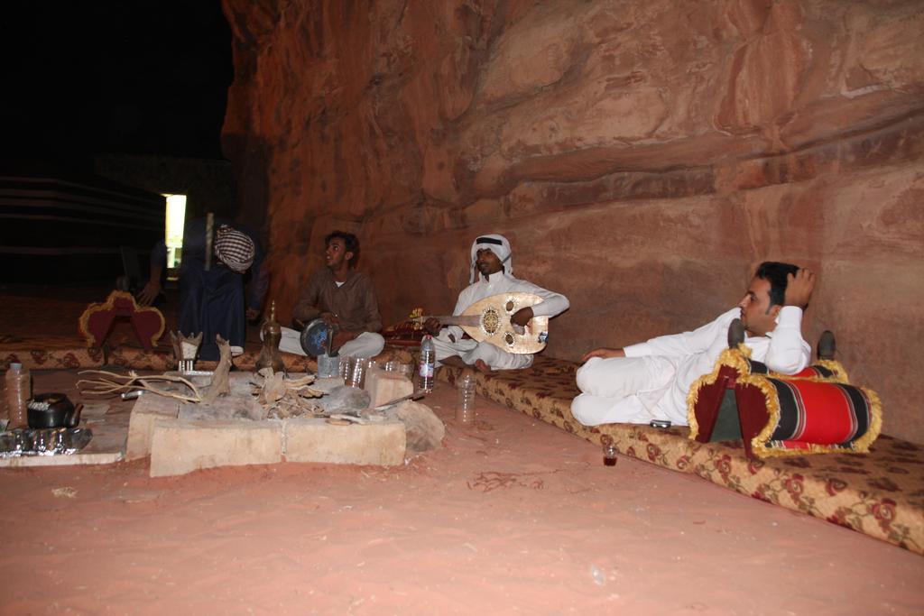 Wadi Rum Sleep Under The Stars Buitenkant foto