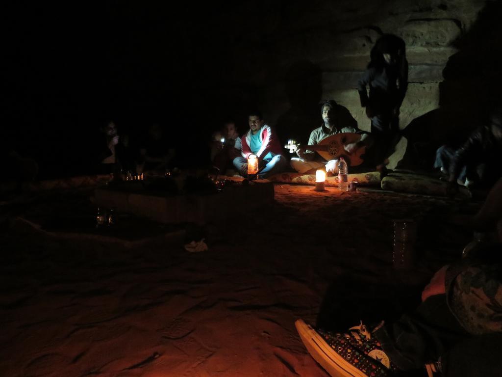 Wadi Rum Sleep Under The Stars Buitenkant foto