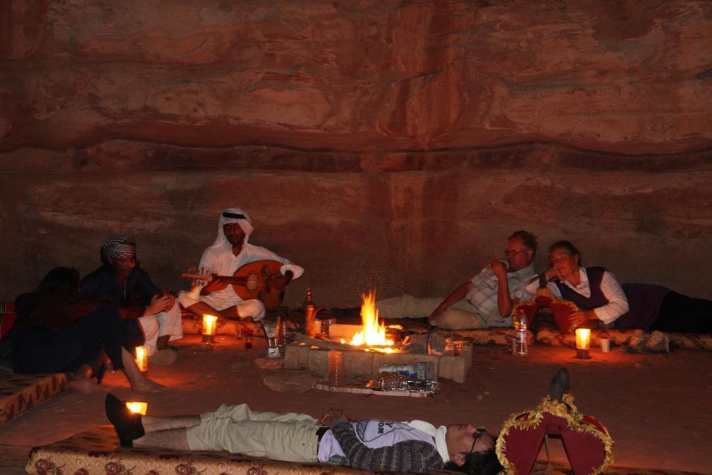 Wadi Rum Sleep Under The Stars Buitenkant foto