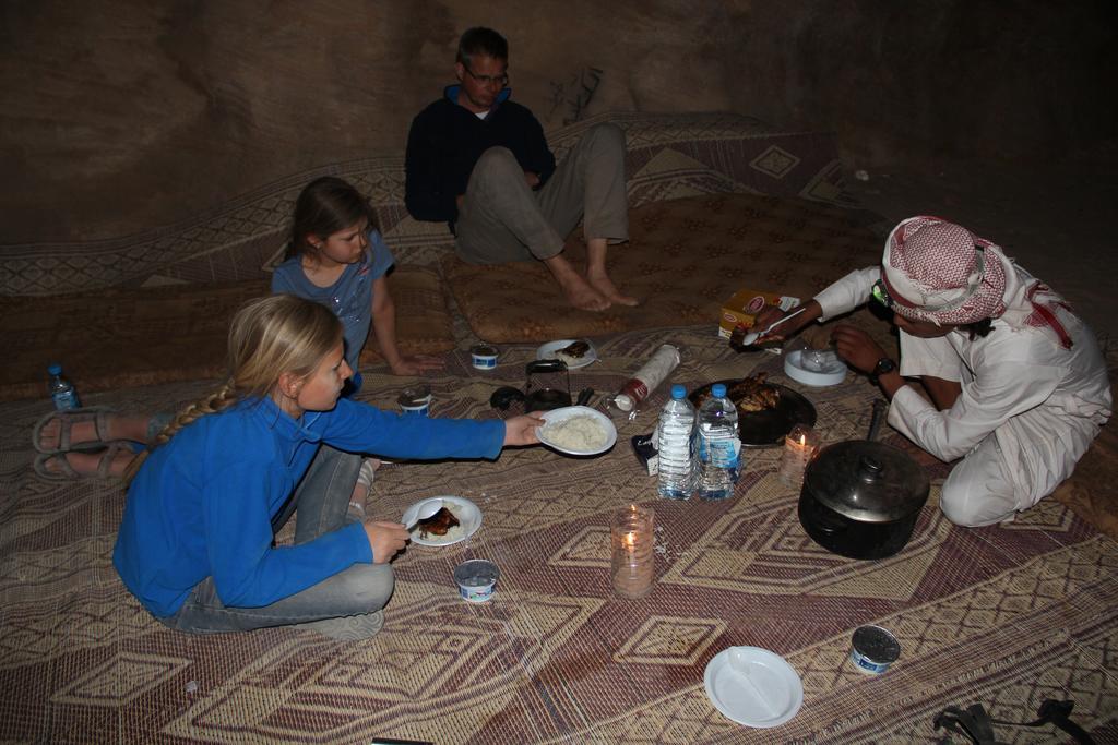 Wadi Rum Sleep Under The Stars Buitenkant foto